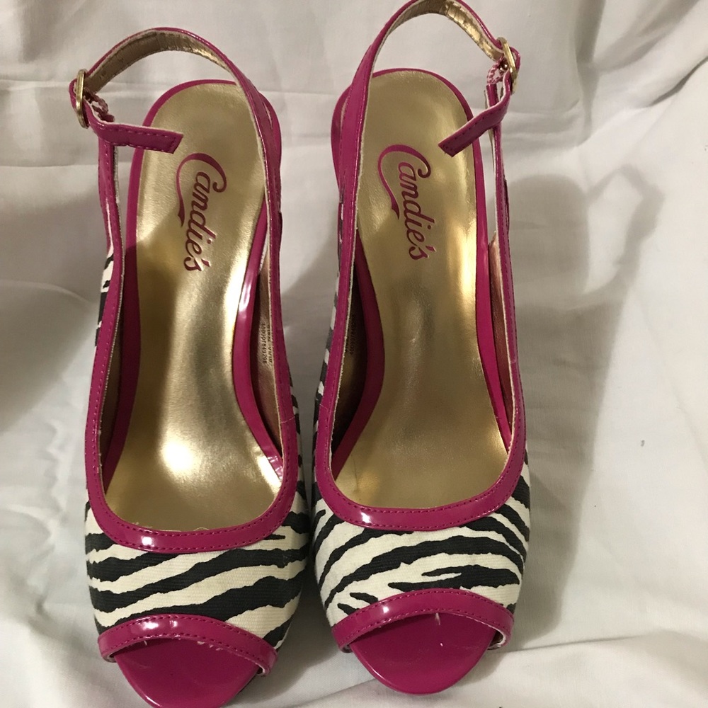 Zebra striped heel